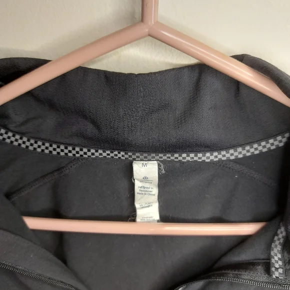 Lululemon Mens Black Stretchy Pullover - Picture 3 of 8